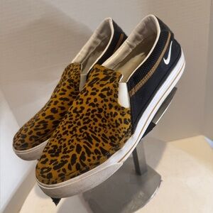 Nike Court Legacy Leopard women's Slip on Sneakers size 10